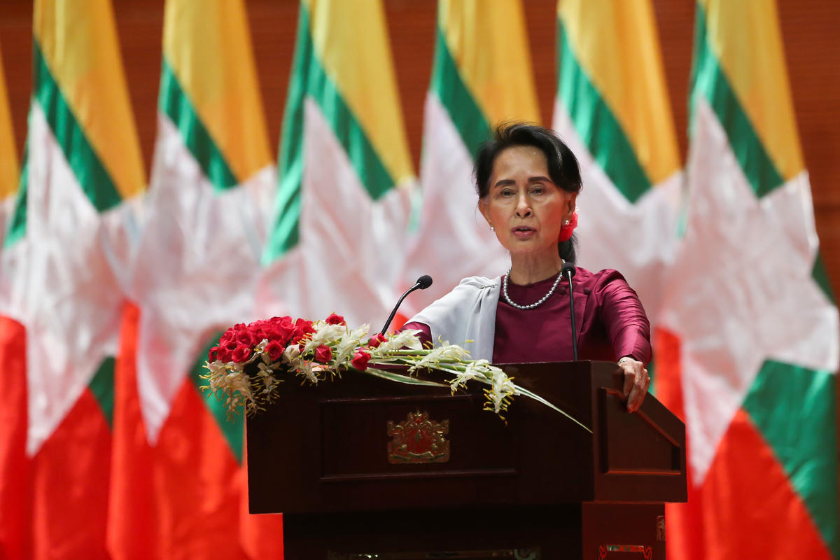 Af Örgütü Aung San Suu Kyi'nin ödülünü geri aldı